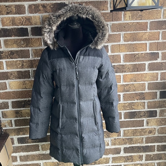 Eddie Bauer Gray Long Down Winter Hooded Coat 
Women's Gray Puffer - Picture 6 of 16